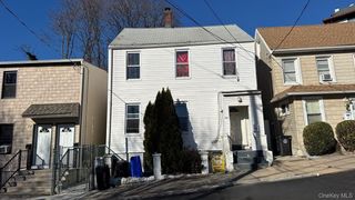 22 Grove Street, Staten Island, NY 10304