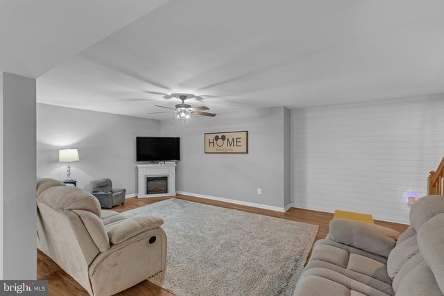 48 MONTGOMERY DR, Stafford, VA 22556