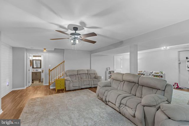 48 MONTGOMERY DR, Stafford, VA 22556