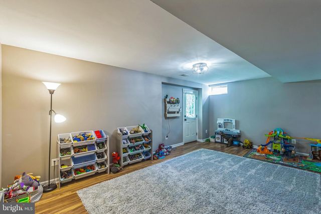 48 MONTGOMERY DR, Stafford, VA 22556