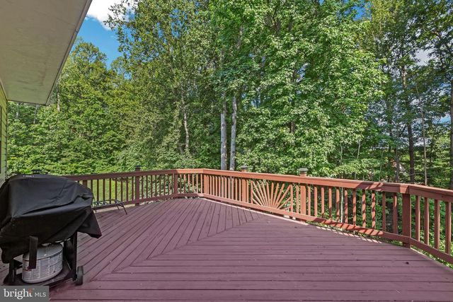 48 MONTGOMERY DR, Stafford, VA 22556