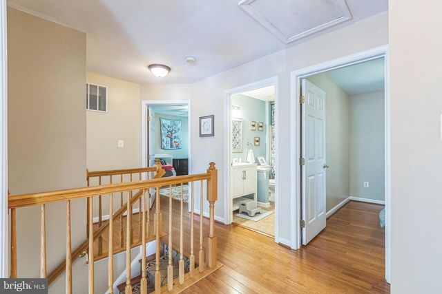 48 MONTGOMERY DR, Stafford, VA 22556