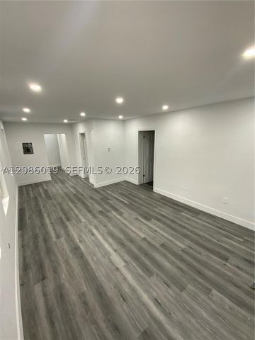 8141 NW 5th Ct, Miami, FL 33150