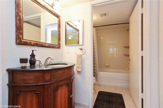 8215 Ibis Club DR # 109, Naples, FL 34104