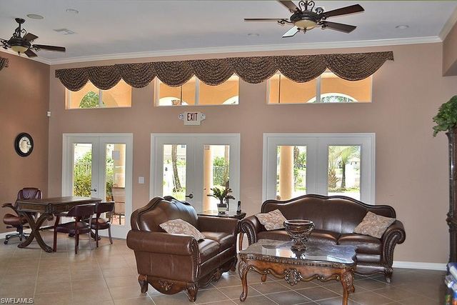 8215 Ibis Club DR # 109, Naples, FL 34104