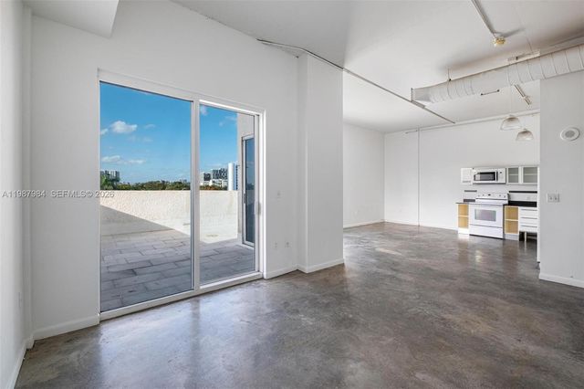 10 SW South River Dr 609, Miami, FL 33130