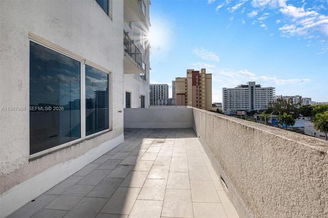 10 SW South River Dr 609, Miami, FL 33130