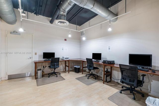 10 SW South River Dr 609, Miami, FL 33130