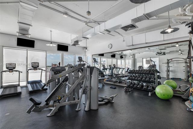 10 SW South River Dr 609, Miami, FL 33130