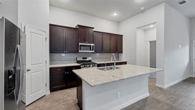 1941 Colonial Ave Ave, New Braunfels, TX 78130