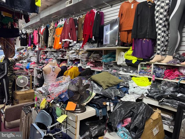 513 W LEXINGTON ST, Baltimore, MD 21201