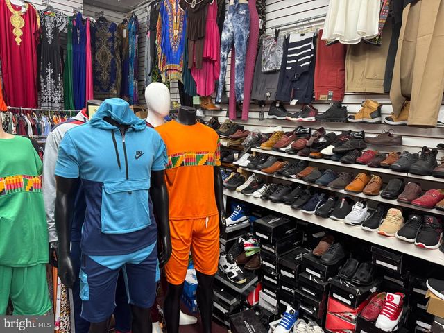 513 W LEXINGTON ST, Baltimore, MD 21201