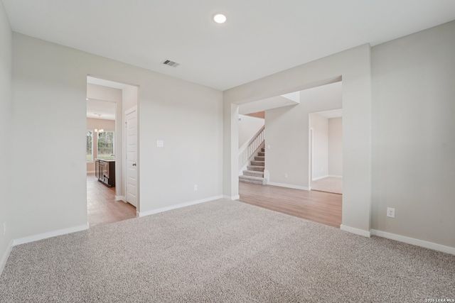 321 Firewheel Loop, Floresville, TX 78114