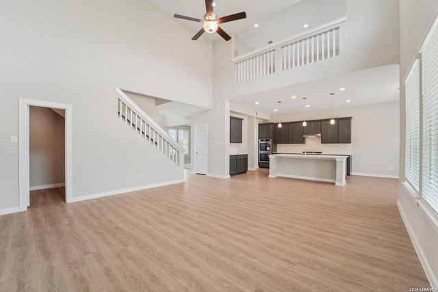 321 Firewheel Loop, Floresville, TX 78114