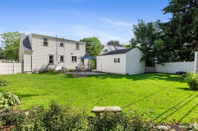 87 Traymore Road, Irondequoit, NY 14609