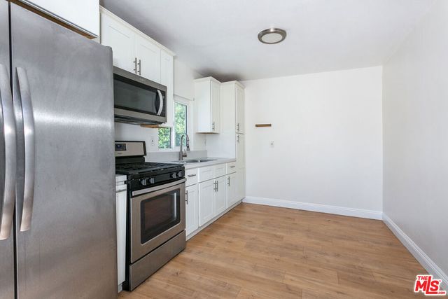 11817 Kittridge Street, Los Angeles, CA 91606