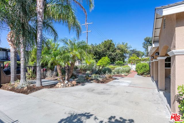 11817 Kittridge Street, Los Angeles, CA 91606