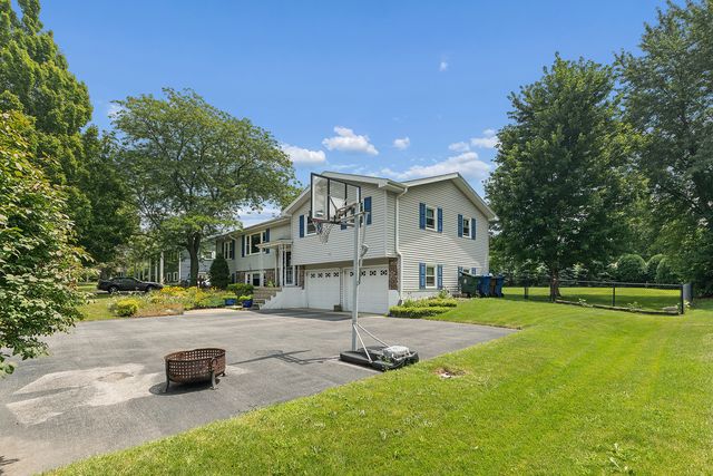 920 Regent Street, New Lenox, IL 60451