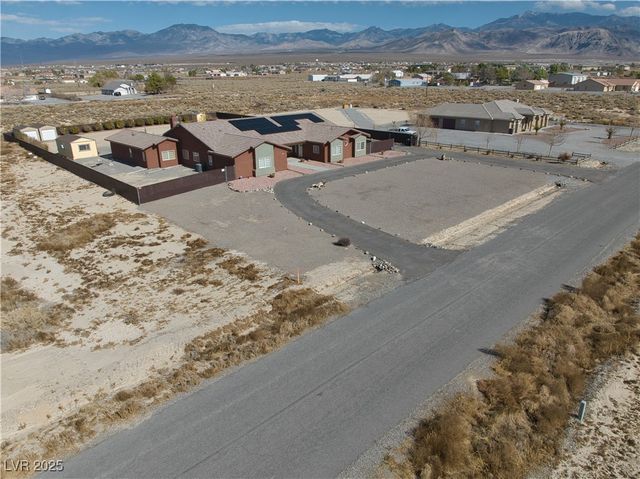 2330 Deadwood Street, Pahrump, NV 89048