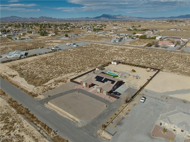 2330 Deadwood Street, Pahrump, NV 89048