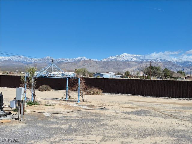 2330 Deadwood Street, Pahrump, NV 89048