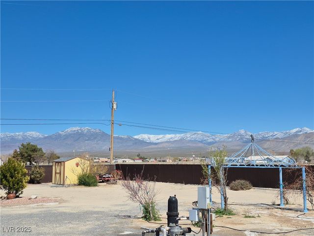 2330 Deadwood Street, Pahrump, NV 89048