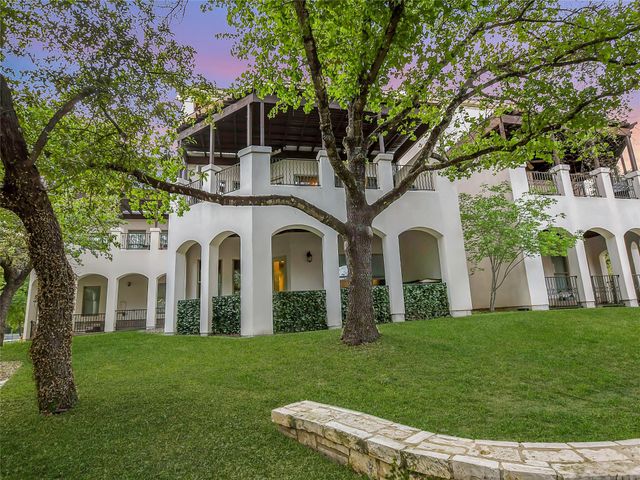1910 Rue De St Tropez 4, Austin, TX 78746