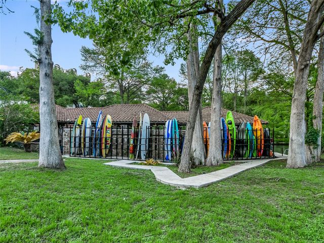 1910 Rue De St Tropez 4, Austin, TX 78746