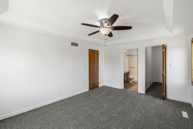 706 SE Wanda Drive, Ankeny, IA 50021