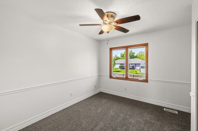 706 SE Wanda Drive, Ankeny, IA 50021