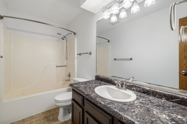 706 SE Wanda Drive, Ankeny, IA 50021