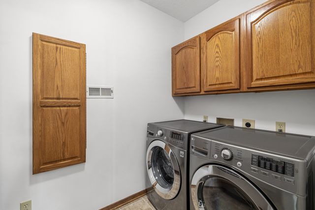 706 SE Wanda Drive, Ankeny, IA 50021