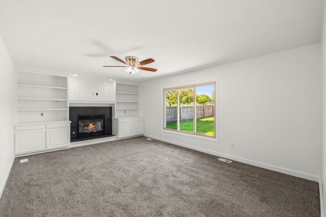 706 SE Wanda Drive, Ankeny, IA 50021