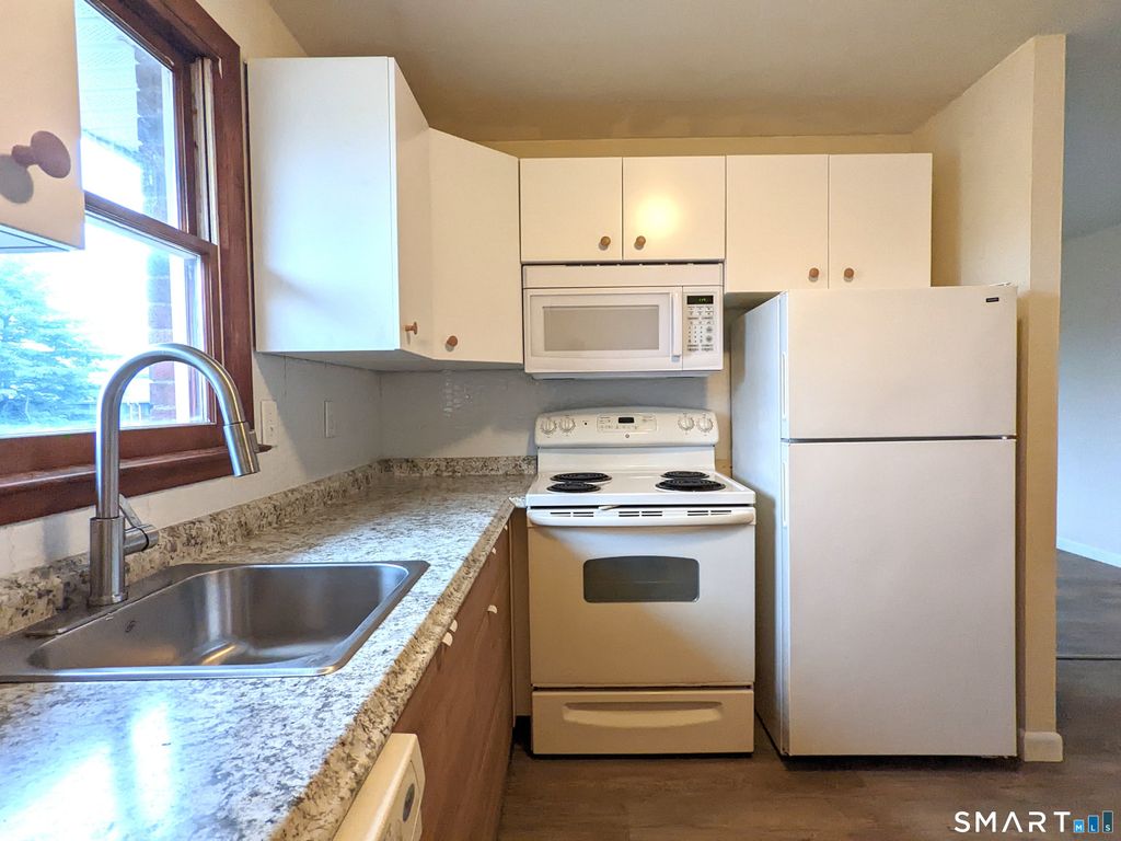 177 Homestead Street APT G12, Manchester, CT 06042