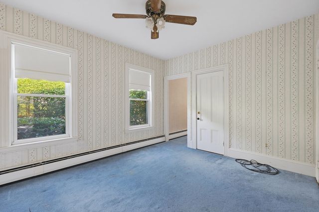 22 Hodges St, Mansfield, MA 02048
