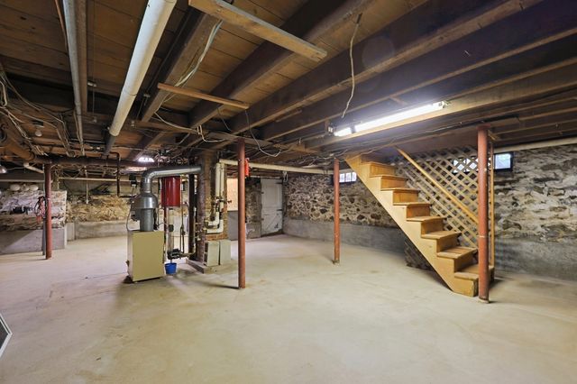 22 Hodges St, Mansfield, MA 02048