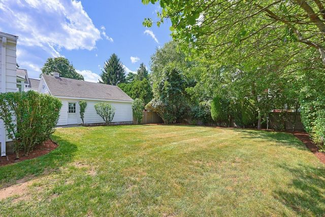 22 Hodges St, Mansfield, MA 02048