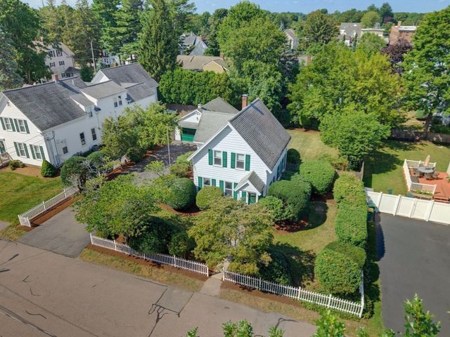 22 Hodges St, Mansfield, MA 02048