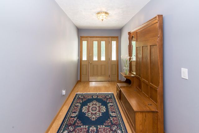 10090 King Hill Court, Dexter, MI 48130