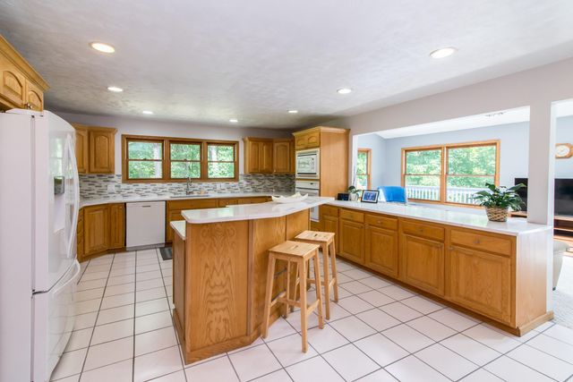10090 King Hill Court, Dexter, MI 48130