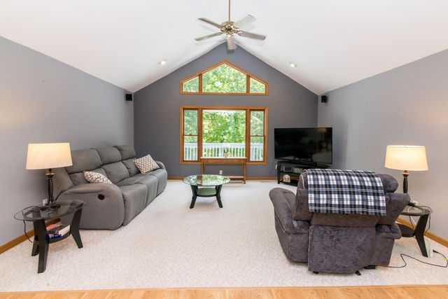 10090 King Hill Court, Dexter, MI 48130