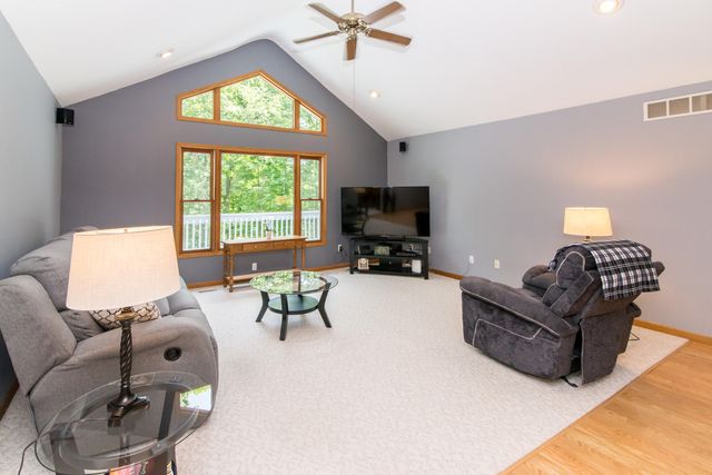 10090 King Hill Court, Dexter, MI 48130