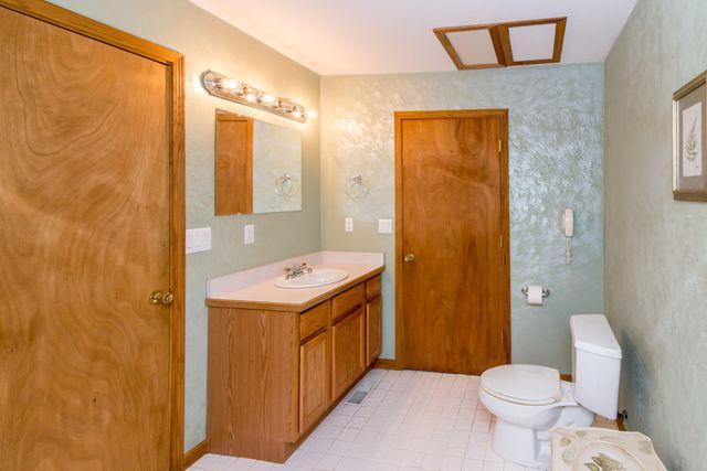 10090 King Hill Court, Dexter, MI 48130