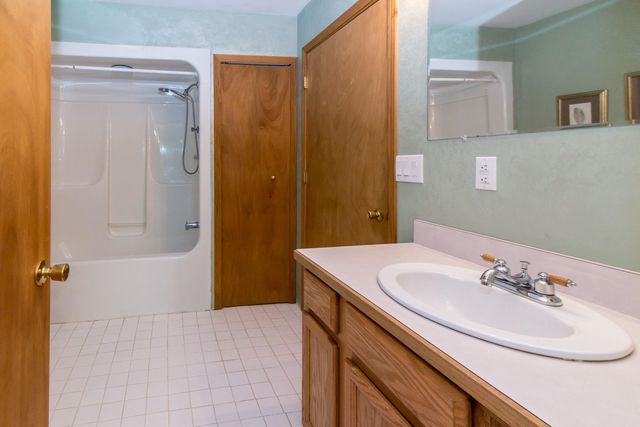 10090 King Hill Court, Dexter, MI 48130
