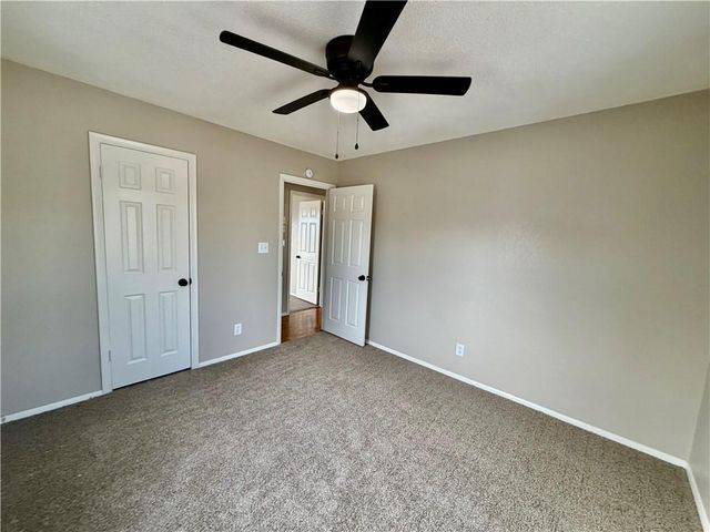 11718 Freemont Avenue, Kansas City, MO 64134