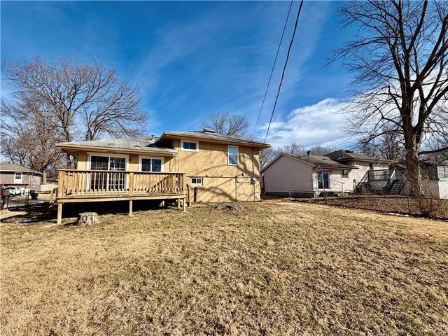 11718 Freemont Avenue, Kansas City, MO 64134