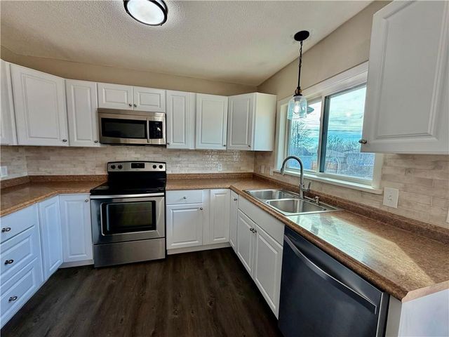 11718 Freemont Avenue, Kansas City, MO 64134