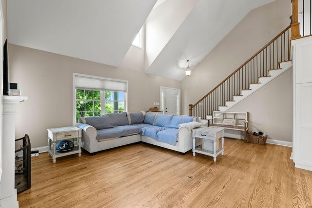 108 Forest Path Drive, Georgetown, KY 40324