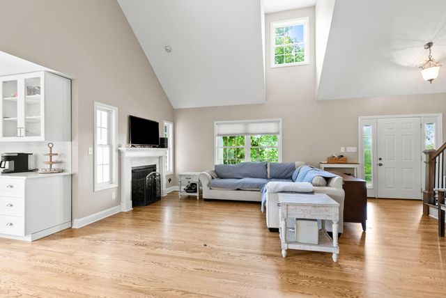 108 Forest Path Drive, Georgetown, KY 40324