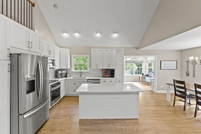 108 Forest Path Drive, Georgetown, KY 40324